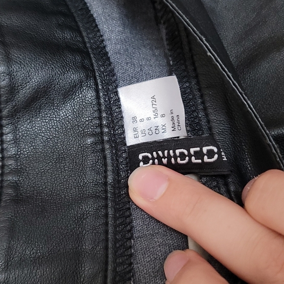 H&M Leather Aline Circle Skater Skirt in Black size 8 - Picture 6 of 6